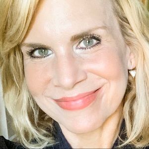 Salutations from @sybilirene!